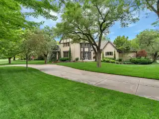 Exceptional Home in the Woodland Estates at Lakepoint