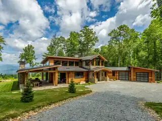 Modern Rustic Retreat with Exceptional Views