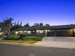 Picture-Perfect Modern Estate in Prime Chatsworth