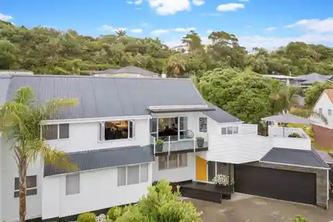 Beautifully Cared-For Family Home