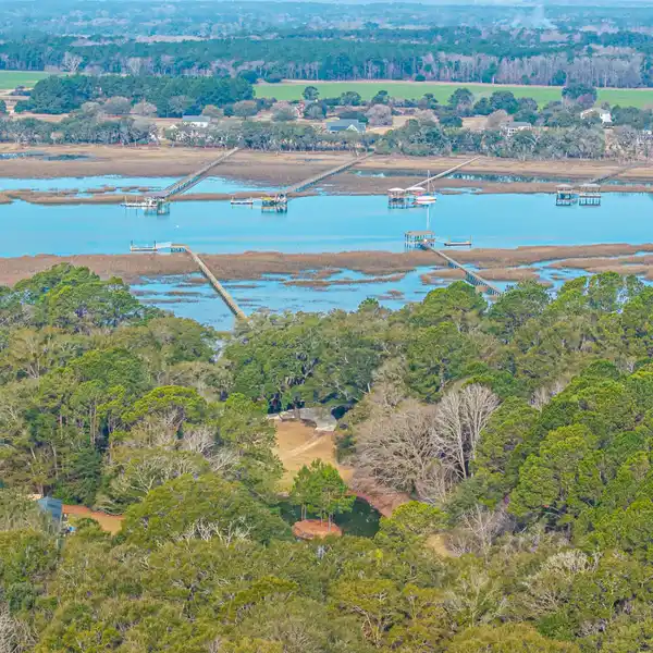 NINE-PLUS TRANQUIL ACRES