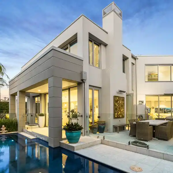 MAJESTIC RESIDENCE ON A PRIZED CORNER PROPERTY