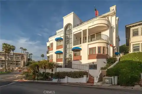 Coastal Luxury in the Heart of San Clemente
