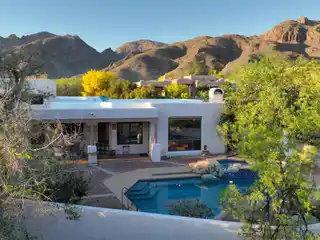 Timeless Santa Fe Charm