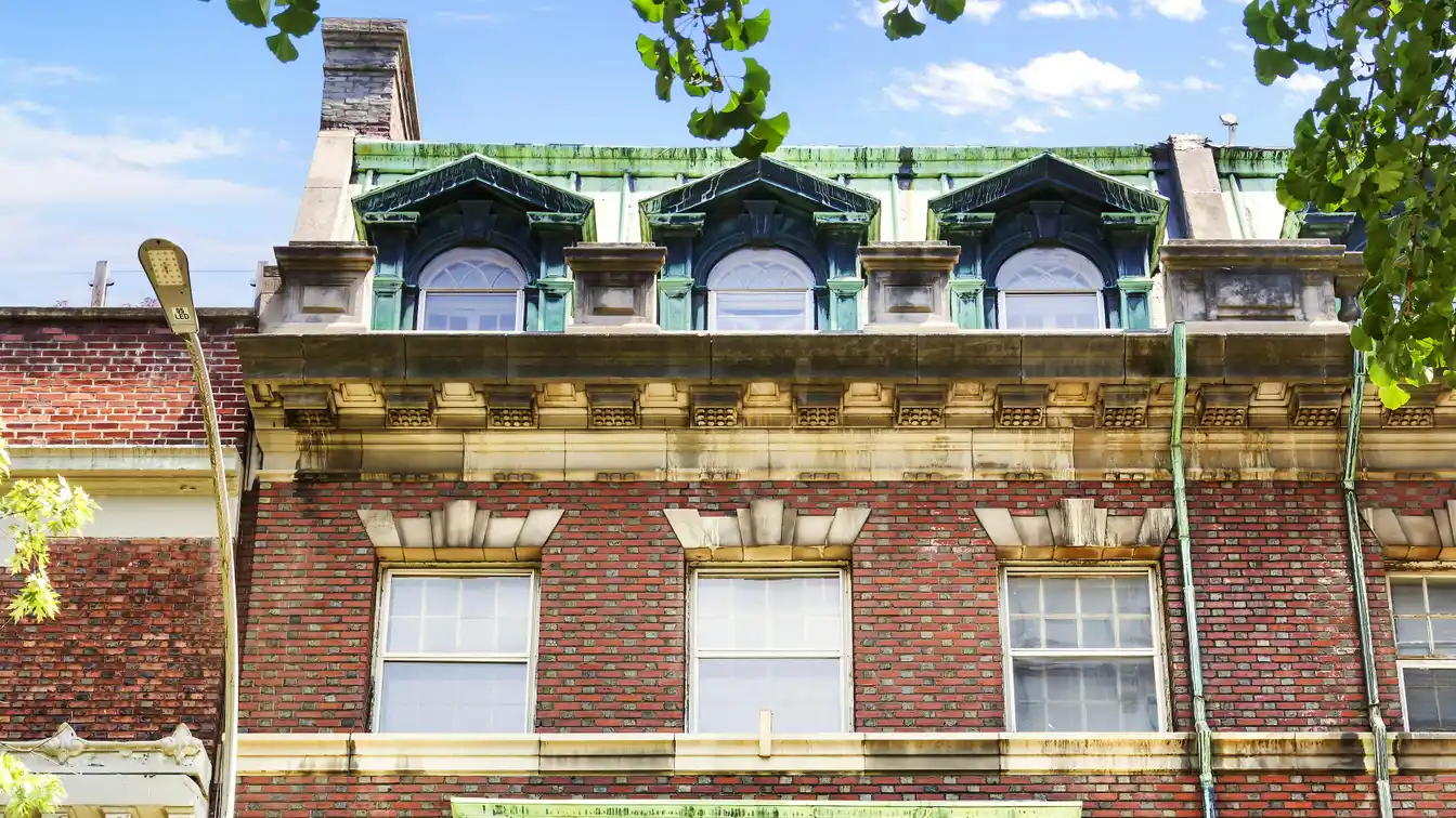 Develop Your Own Mansion on a Beautiful Townhouse Block