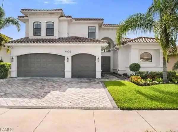 RARELY AVAILABLE HOME IN STONECREEK