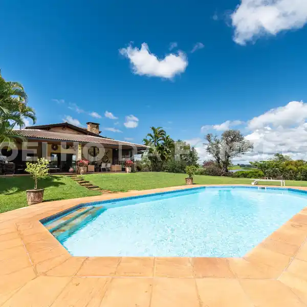 SPECTACULAR RURAL COMPOUND