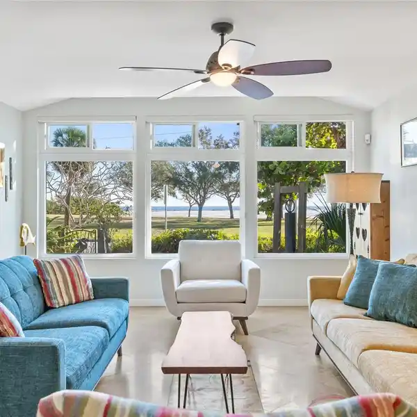 CHARMING HOME WITH STUNNING BAY VIEWS IN DESIRABLE OLD SOUTHEAST