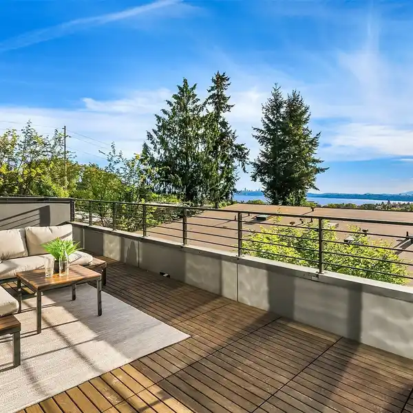 GORGEOUS HOME WITH AN IDEAL PLAN