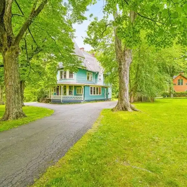 CHARMING MINI ESTATE WITH CIRCA 1867 VICTORIAN HOME