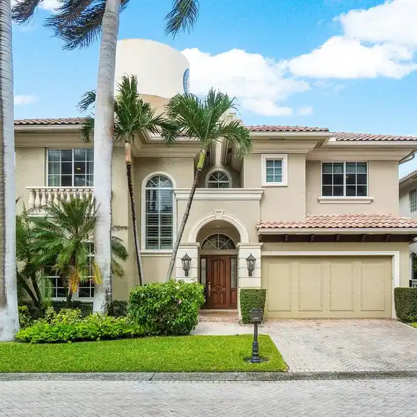 EXCLUSIVE COASTAL LIVING WITH PRIVATE BEACH ACCESS