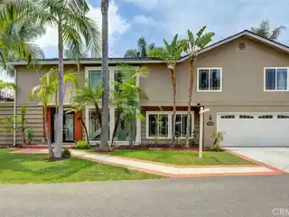 Comfort and Style in a Premium Location