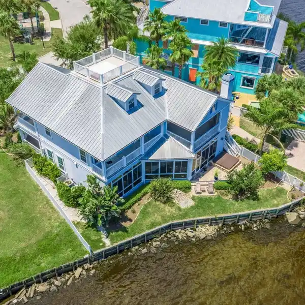 RIVERFRONT HOME WITH KEY WEST CHARM
