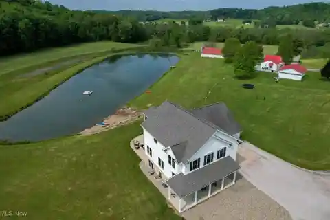 Buttermilk Hollow - 40-Acre Secluded Paradise