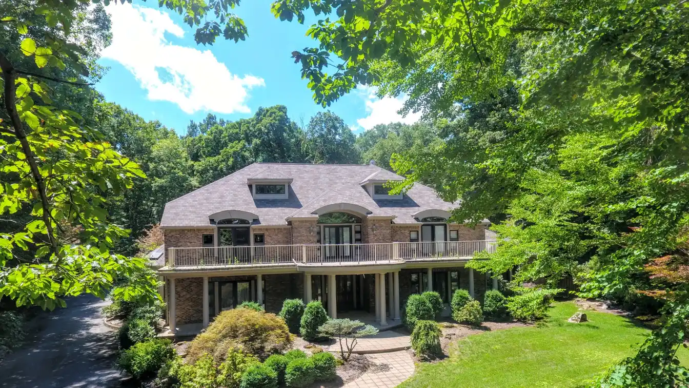 Exquisite Five Bedroom Home