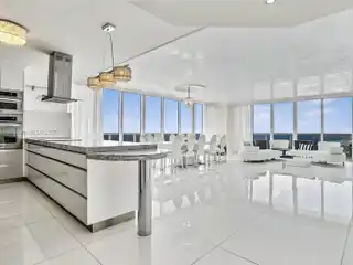 Two-Story Penthouse in Beach Club