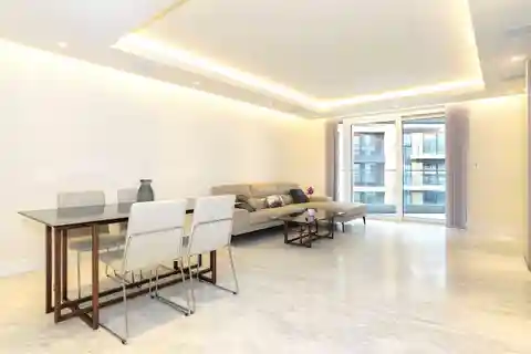 Lovely Two Bedroom Apartment in the Tower
