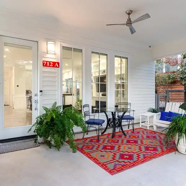 TRULY SINGULAR RESIDENCE