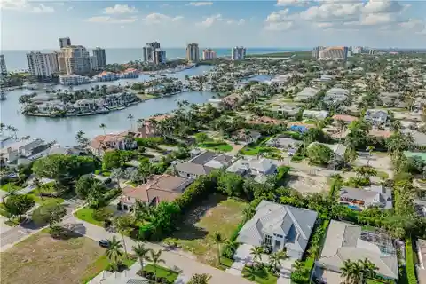 Build Your Dream Home in the Park Shore Area