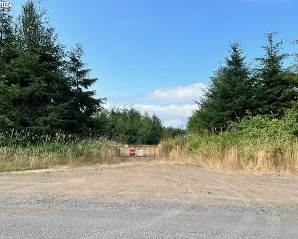 BEAUTIFUL PROPERTY WITH WONDERFUL VIEWS