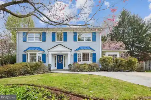 Classic Meets Modern in Prime Location