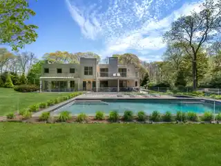 The Epitome of Luxury Living in East Hampton South