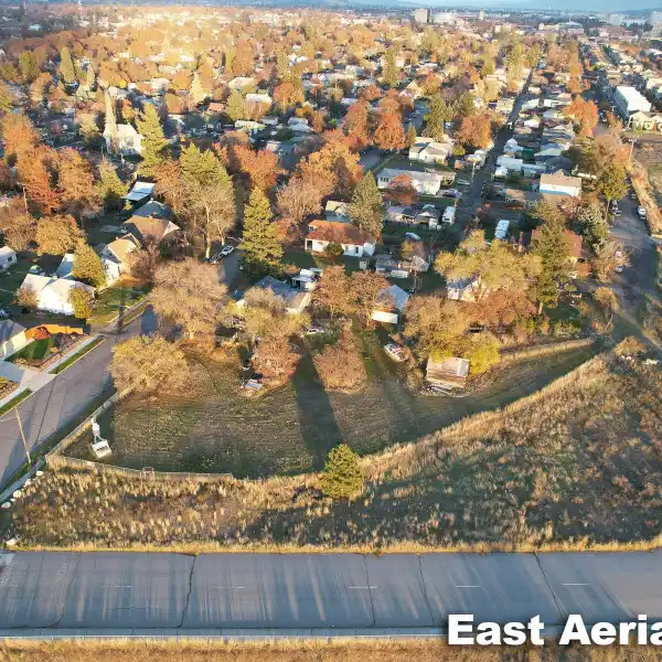 LUXURY TOWNHOMES WITH RIVER & TRAIL ACCESS