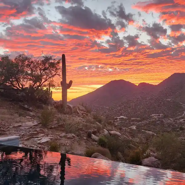 DESERT MODERN LUXURY AMID PANORAMIC SONORAN VISTAS