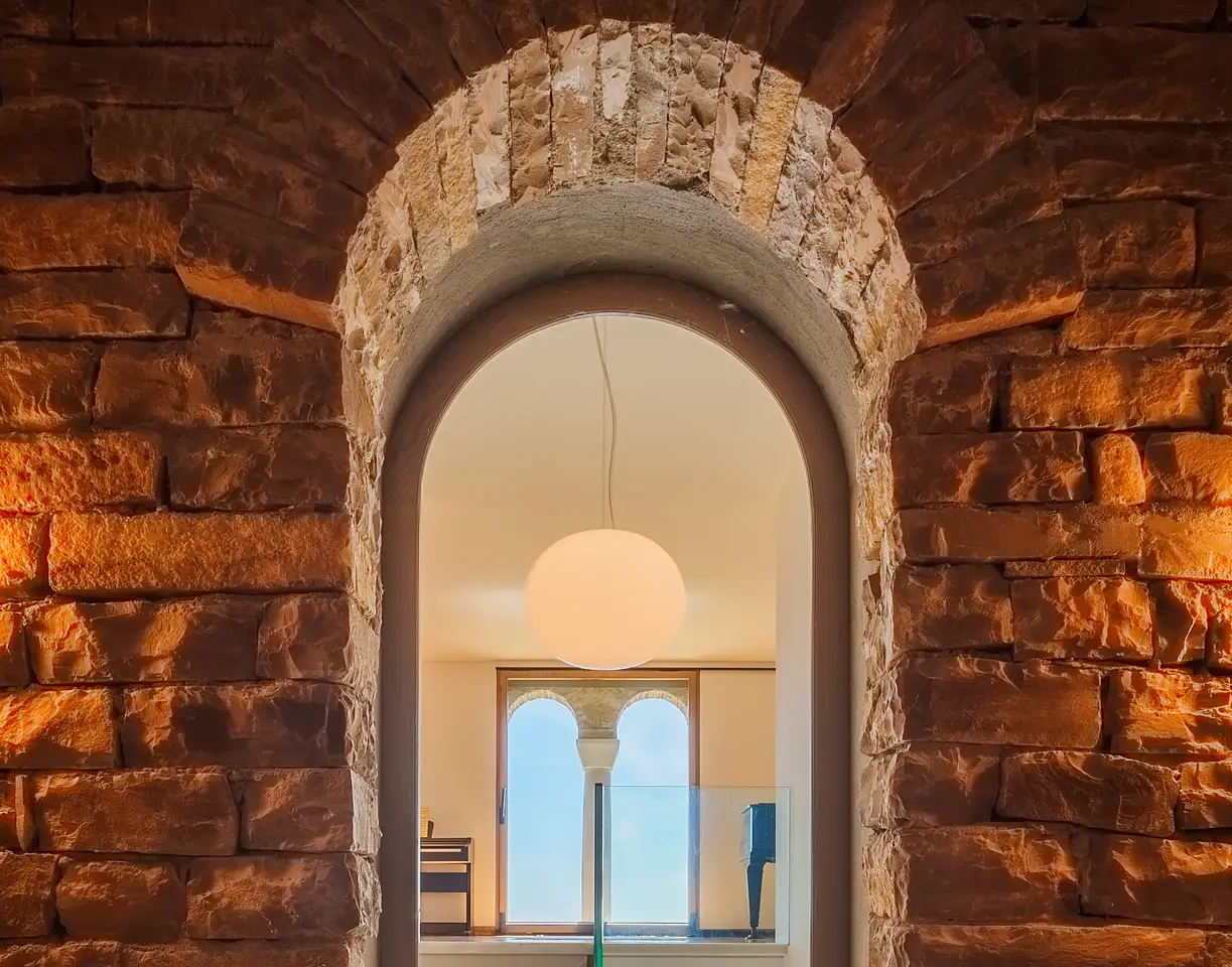 Small Image