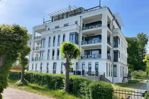 Modern Apartment in the Exclusive Villa Claire