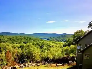 Beautiful Home on Incredible Overlook