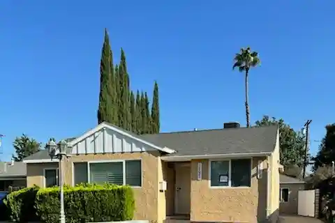 The Perfect Blend of Comfort and Modern Living