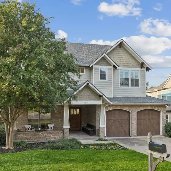 CHARMING WHITE ROCK CRAFTSMAN WITH STUNNING UPDATES