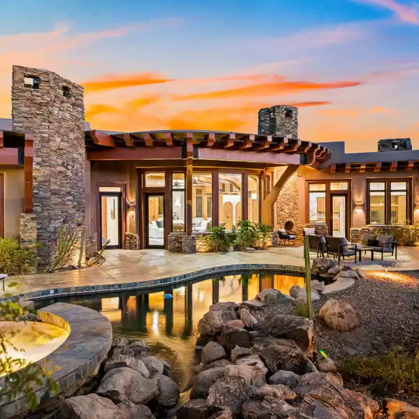 HIDDEN GEM ON THE STONE CANYON GOLF COURSE