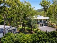 PRIVATE RURAL SANCTUARY WITH MOUNTAIN VIEWS