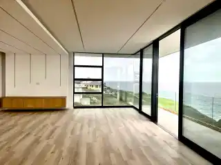 Ultra-Modern Estate Living with Ocean Views