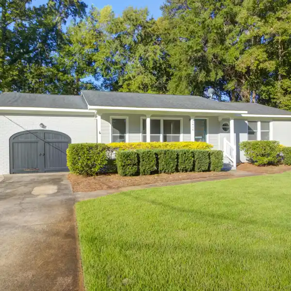 CHARMING BRICK RANCH NEAR SULLIVAN’S ISLAND
