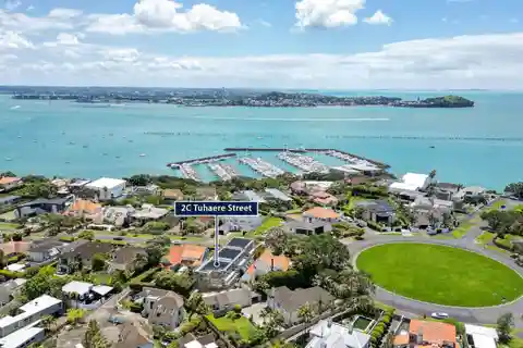 Stunning Abode Is the Epitome of Luxury Living