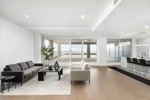 Elegance on the Lake