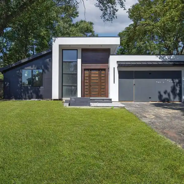 EXCLUSIVE NEW CONSTRUCTION RANCH IN SAWINWOOD