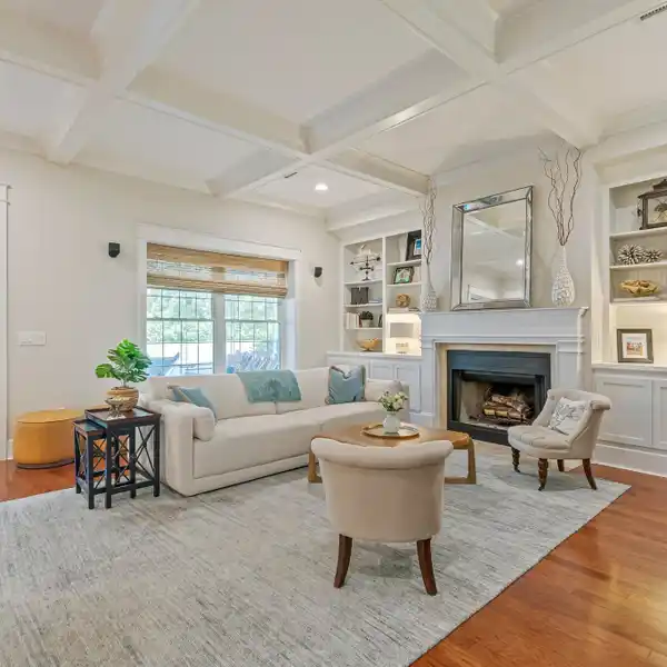 CUSTOM ECO-FRIENDLY HOME WITH ENDLESS FLEXIBILITY