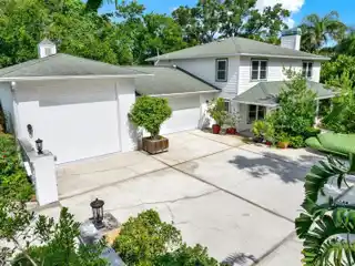 Estate-Style Home in Desirable Wildwood Park