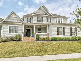 Bright and Stunning Home in the Enclave at Massey