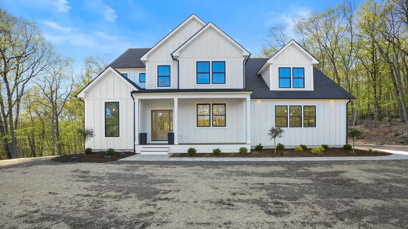 Modern Farmhouse with High-end Finishes
