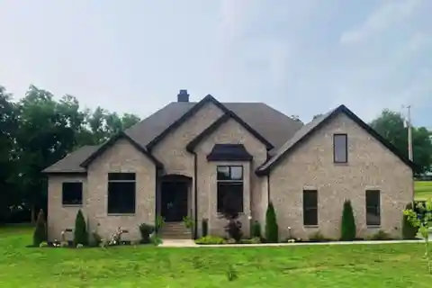 Space and Privacy on over Five Acres