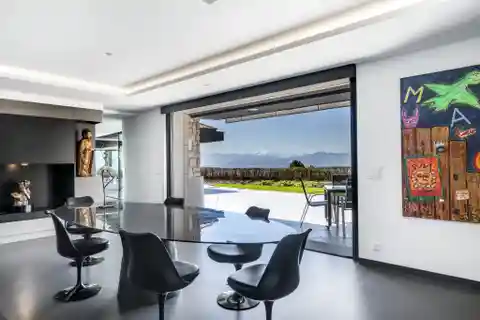 Exceptional Property in a Serene Setting