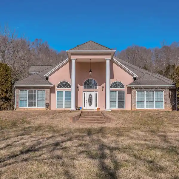 BEAUTIFUL 33-PLUS-ACRE PRIVATE PROPERTY
