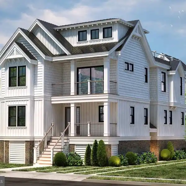 HIGH-END NEW HOME ON THE PEACEFUL NORTH END OF AVALON