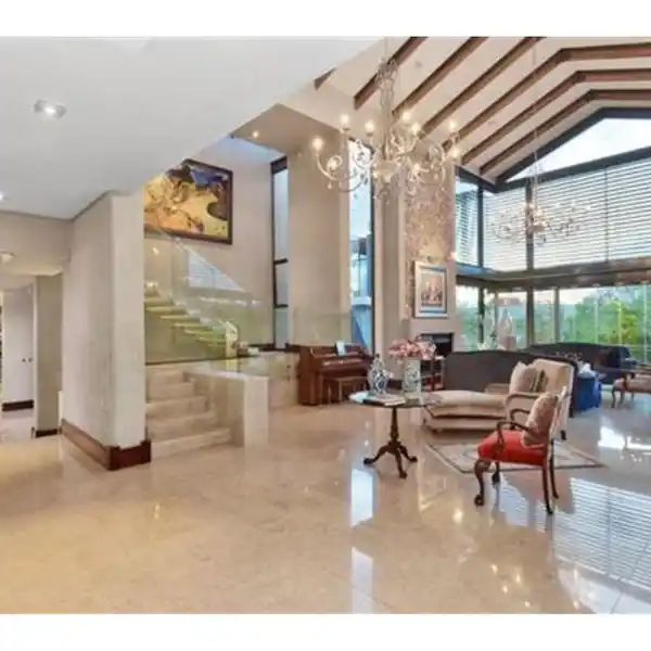 EXCLUSIVE MODERN PROPERTY