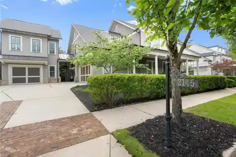 Timeless Luxury Estate in Vibrant Crabapple